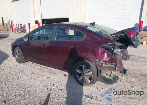 2018 Kia Forte Lx z USA, uszkodzony, nr VIN 3KPFL4A77JE257105